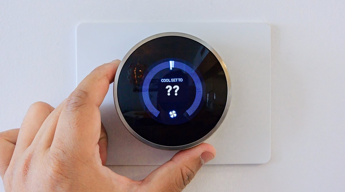 It’s the hottest debate in many homes: What’s the ideal indoor temperature? The experts weigh in here: bit.ly/2SU6iBE.