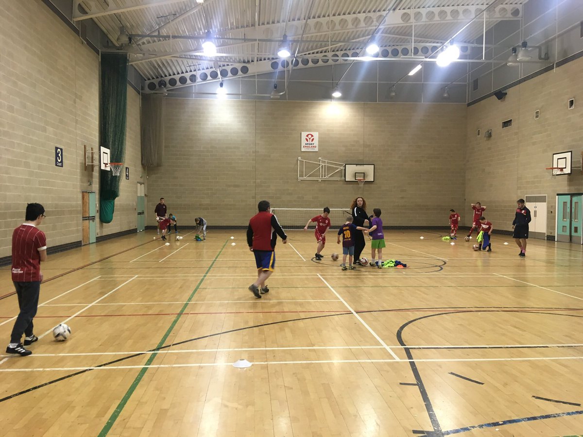 BristolDS1's tweet image. Great session today working on control, turning and team work and as always putting the skills we practiced to the test with a match at the end ⚽️⚽️ #DSFootball #InclusiveActivity