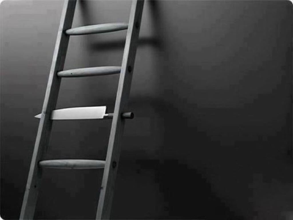 مرغمون احياناً ان ندوس عقبات مؤلمه لنصل ..