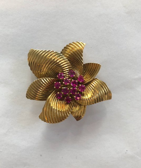 KunstWeekend's tweet image. Bij De Zweedse Schatkamer kan je tijdens het Kunst &amp;amp; Antiek Weekend terecht voor de mooiste antieke en hedendaagse juwelen, art deco en het verrassende collectie zilver! Mis het niet!
#KAW2019 #kunstenantiekweekend #juwelen #sieraden #zilver #zweeds #zweden #schatkamer