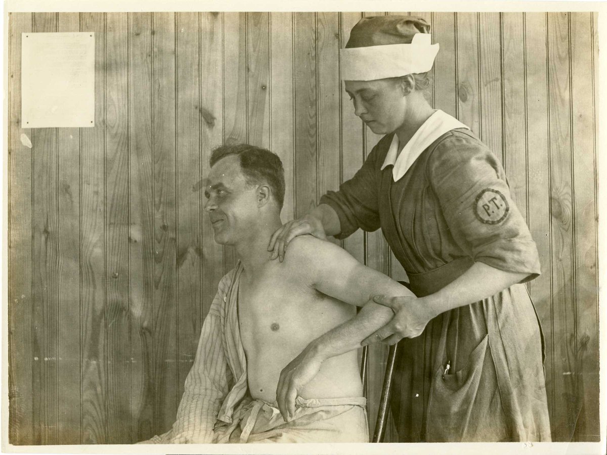 medicalmuseum's tweet photo. Massage and passive movement #PhysicalTherapy techniques became common practice around #WWI. They help dissipate chemical buildup in tissue; soften scars; prevent muscle atrophy; increase circulation and ease pain and inflammation. A #SciCafe on 1/22 explores modern practice. https://t.co/2RqyAe0FM0