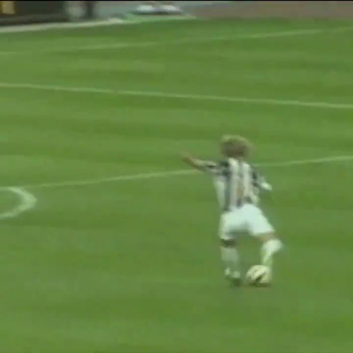 ¡Un 🚀 de Pavel Nedved para prepararos para el #JuveChievo de mañana!