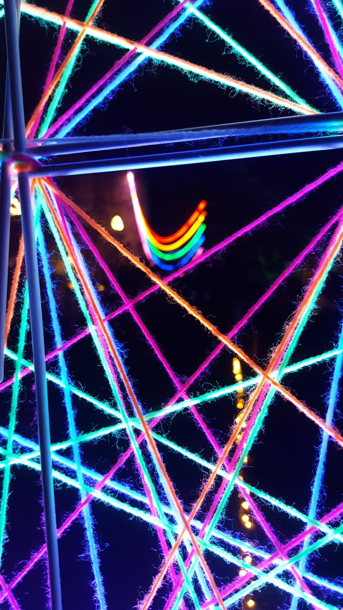 RRakoto42's tweet photo. Très beau moment passé au #MurtenLichtFestival https://t.co/6EHuaYwI7J