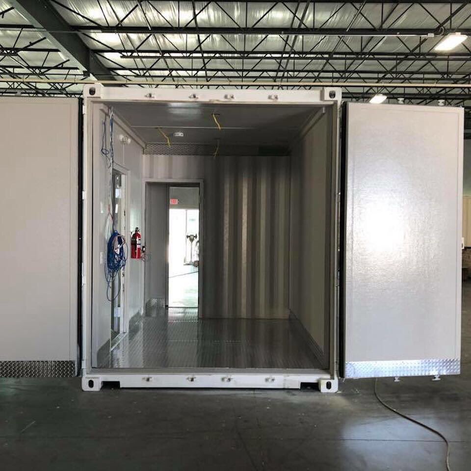 edgepresence's tweet photo. EdgePod —modifying shipping containers to be micro data centers  #microdatacenter #5G #EdgePod #modularlifesolutions @modular_life @DougRecker @himmeltweet https://t.co/IVFBVzqrtG