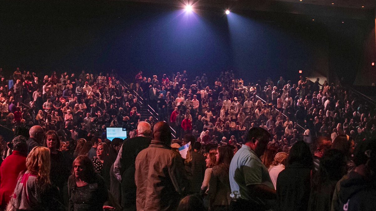 DaughertySharon's tweet photo. Some of my favorite moments are on baptism weekend at Victory.
It’s always so miraculous seeing people receive Jesus into their heart, taking the action step of baptism, and then being filled with Holy Spirit. Those planted in God’s house will Flourish! https://t.co/sWHmIxbbd1