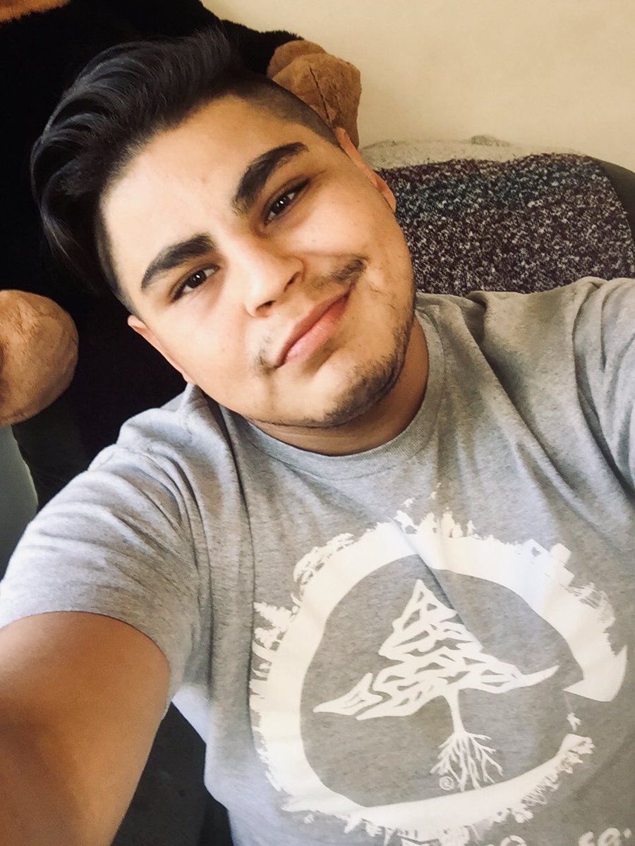 jermz101's tweet photo. “You dont look gay “ #radiantLGBTQ https://t.co/XPeZyp8IdT