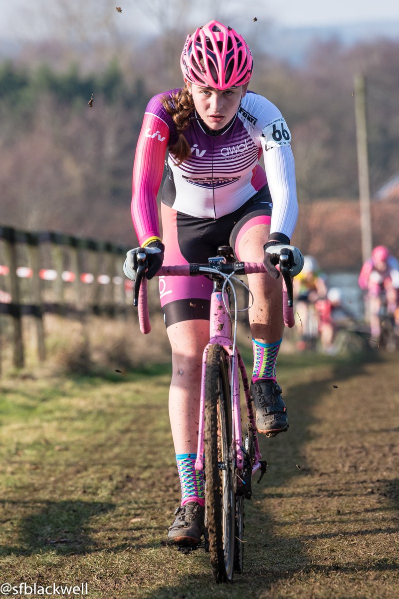 sfblackwell's tweet photo. @HarleyPellRacin, @connie_hayes123 and @LozzieJrCyclist of @AdmiralLivAWOL at today's Eastern CX League Women's race at  @HorseCharity organized by @icenivelo - More pics at: https://t.co/hXJjY5LO6R https://t.co/JqRLgq5Hzj