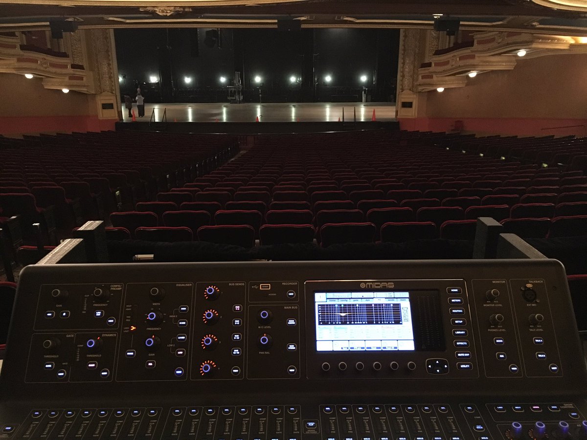 SRRHSTHEATRE's tweet photo. Learning about the tech side of theatre at the Orpheum!
@spotlightmn @isd47 @MrNohner @47Schoolboard @SrrStorm @stevendmick https://t.co/vfvRCjZLS1