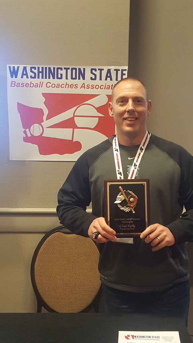 WSBCA1's tweet photo. Washington State Coaches were recognized this weekend by the NWBC for merit and achievement. Congratulations to Lem Elway and Chad Ripke for their continued excellence and commitment to baseball in the Pacific Northwest. https://t.co/LmcSFrF92y