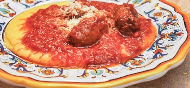 Sunday Gravy Supper starts at 5pm!  We're #openinbos