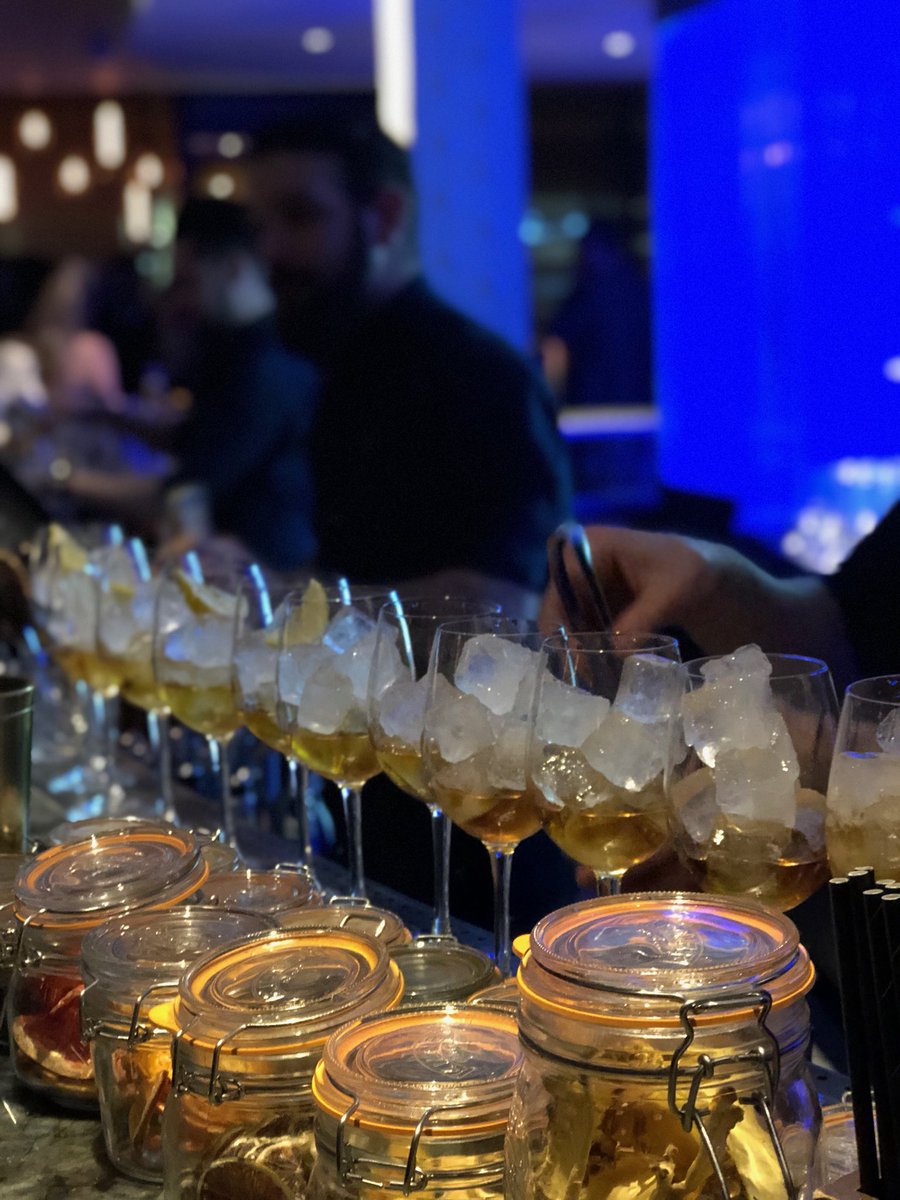 TheMayFairHotel's tweet photo. And now time for the @londoncritics afterparty at @May_Fair_Bar 🍷🍸🍷 https://t.co/FOmzKQb97T