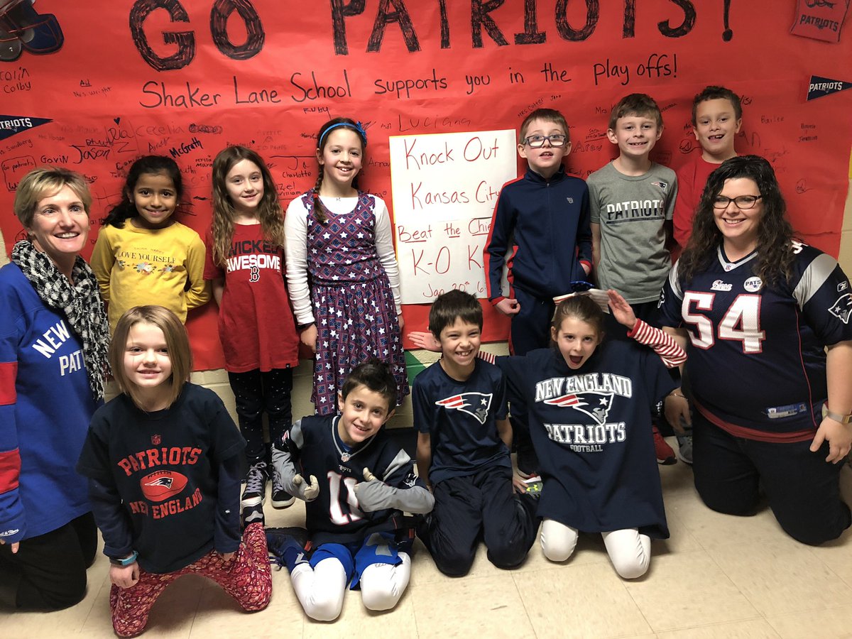 MsGarlisi204's tweet image. Go Patriots!! #KnockOutKansasCity #EverythingWeGot #BlitzforSix #shakeypride