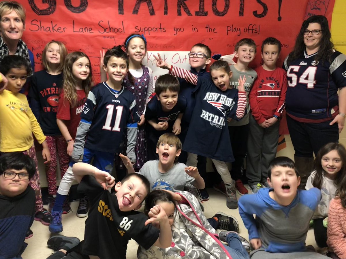 MsGarlisi204's tweet image. Go Patriots!! #KnockOutKansasCity #EverythingWeGot #BlitzforSix #shakeypride