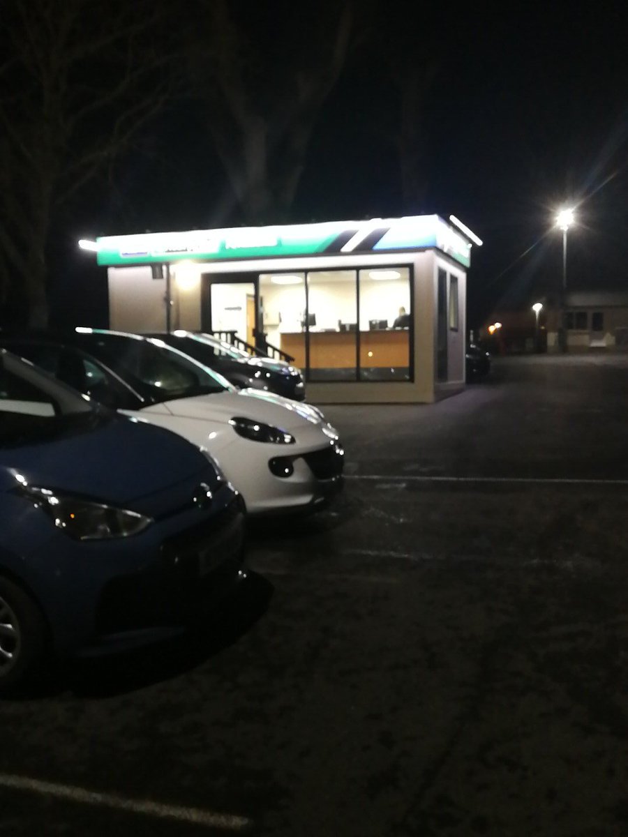 will_wetherall's tweet photo. Great fun running a busy weekend! Smashed it with 5* service and a smile, with a nice row of clean cars ready for the team tomorrow!! #smashedit #U5gr8 #dreamteam https://t.co/dypNAbHSZU
