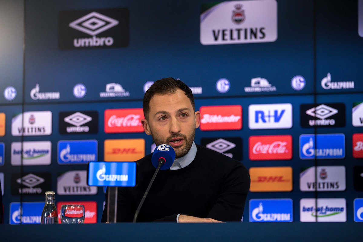 #Tedesco nach #S04WOB: Im ersten Durchgang hatten wir uns fest vorgenommen, den Gegner zu bewegen und viel Ballbesitz zu haben. Das Gegenteil war der Fall. Wir hatten das Gefühl, erstickt zu werden.