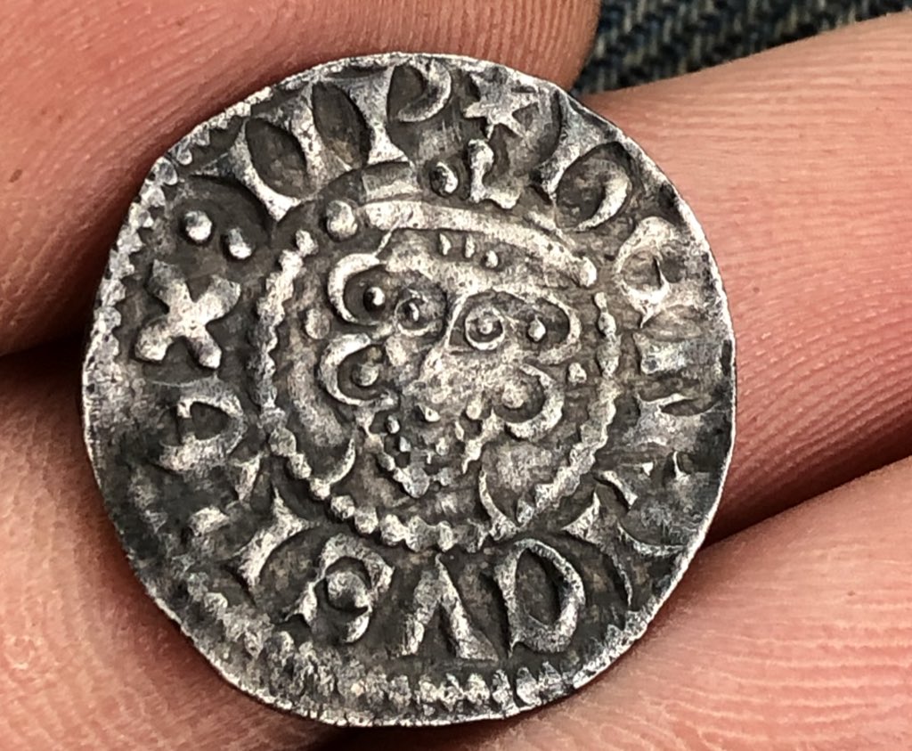 My 2 favourite hammered coins found and recorded on today’s Metal Detectives Group Dig. Well saved Richard B & Heather H 👍 http://www.metaldetectives.net