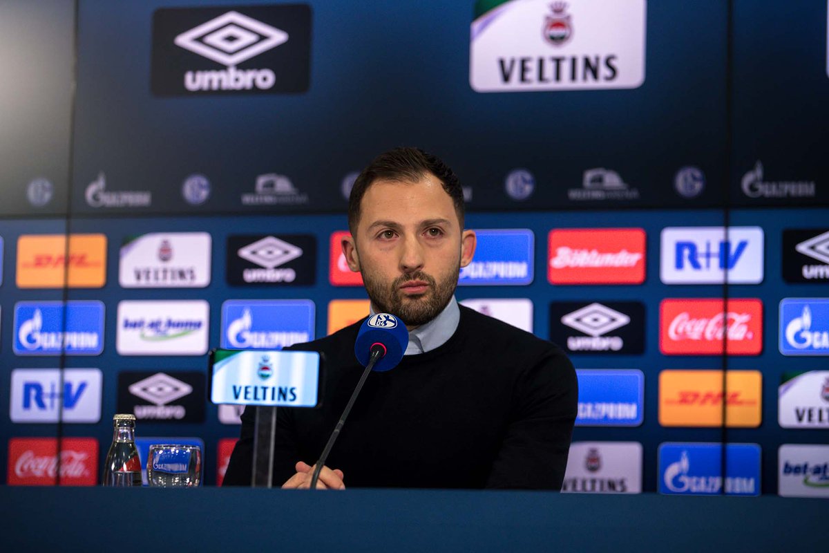 #Tedesco: Die Entscheidung des Torwartwechsels ist uns sehr schwergefallen. Wir wissen, was wir an Ralf #Fährmann haben – sowohl als Torwart als auch als Mensch. #S04WOB
