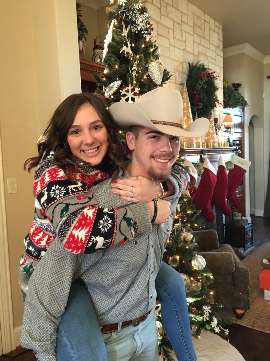 caroline830's tweet photo. 1 Corinthians 13:4-8. Thank you for the past year of laughs, love, and joy! Happy 1 year and here is to many more. i love you caden don💕 https://t.co/abo74GsUdi