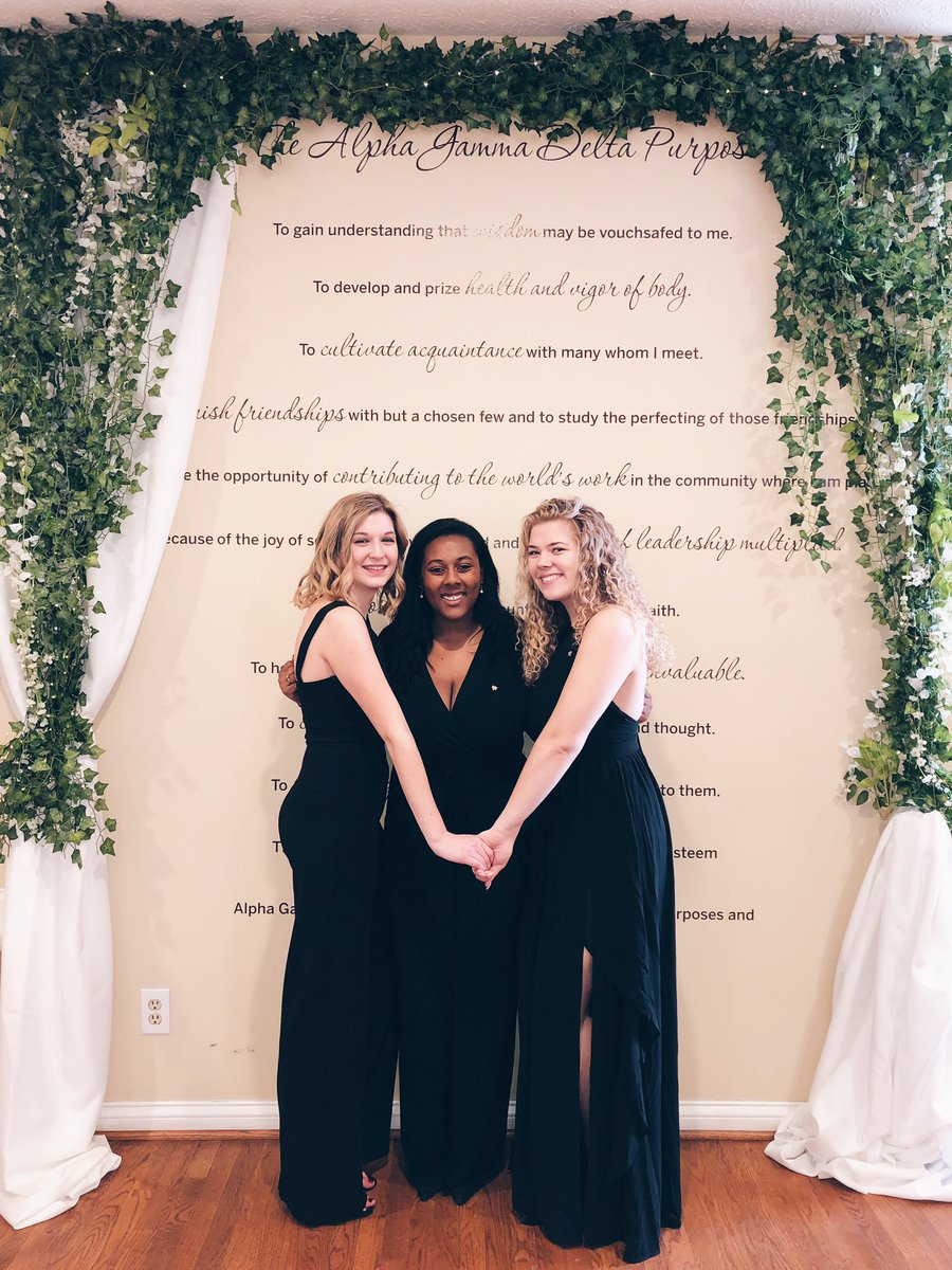 And that’s a wrap!! We had an amazing time this weekend telling everyone what being an Alpha Gam means to us❤️❤️