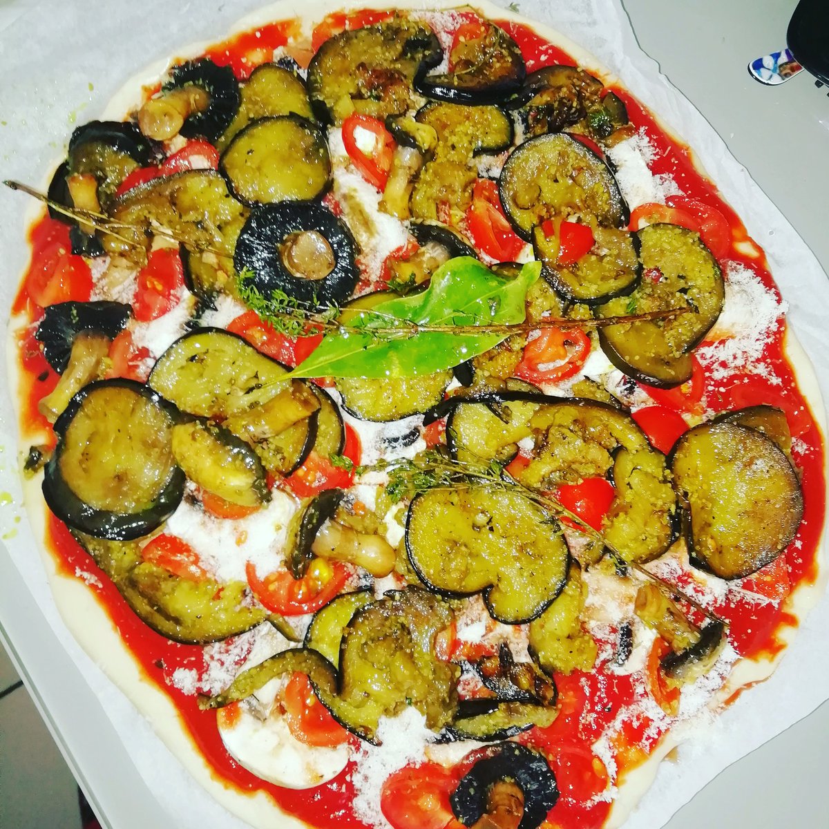 BooksWhen's tweet image. Toujours en bonne compagnie avec mon guide local préféré ! #nazdrovya
Je vous invite à visiter le château de Lavison à #loubens bijou historique datant de 1274 aux vins mémorables !