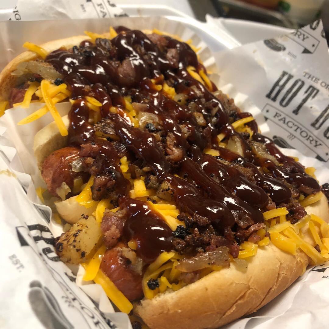 YPAtlantaGA's tweet photo. The Original Hot Dog Factory

75 Piedmont Ave NE, Ste 150, Atlanta, GA 30303

1529 Spring Rd SE E, Smyrna, GA 30080

The fourth pic is Deep Fried Oreos!!! https://t.co/J8bnm2rMEp