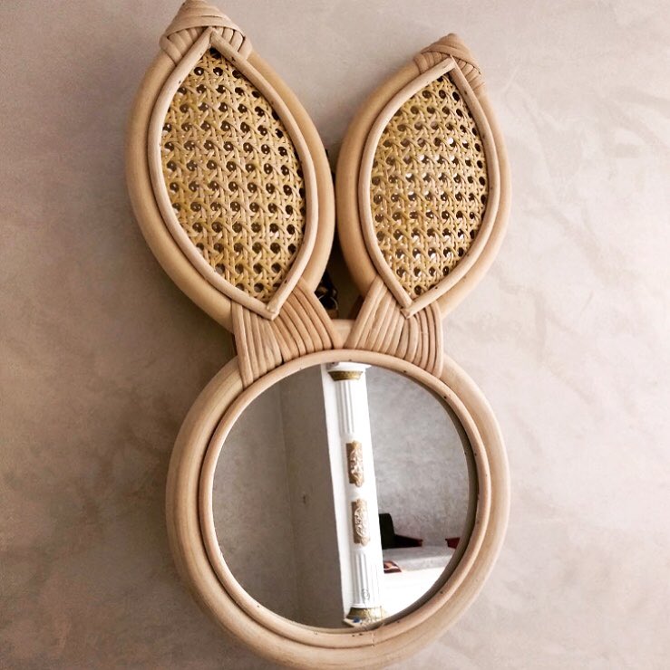 Lequitable's tweet photo. Nouveauté :joli miroir lapin à découvrir en cliquant sur le lien : https://t.co/pzRb6pViL2 https://t.co/xhxrvTUVuC