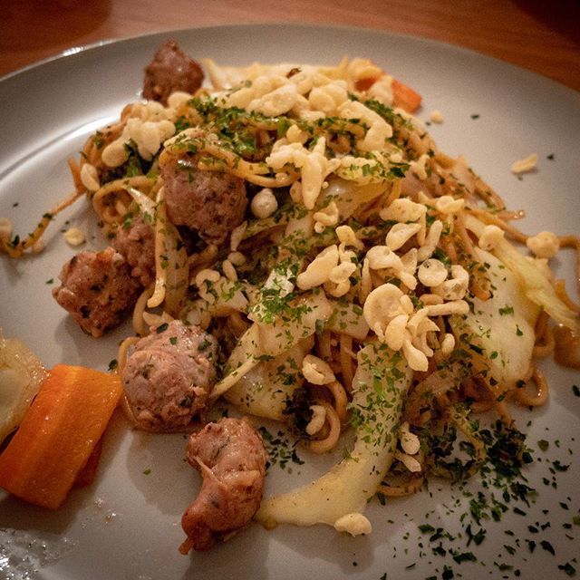 fr32c's tweet photo. « Là, c’est vite fait, pour le soir ! »... bref, je crois que je vous ai dit que je n’étais pas trop à plaindre le week-end.
#japonaparis #yakisoba #やきそば #焼きそば #food #homefood #japanesefood #nourriture #repasdudimanche
#lightroommobile #lightro… https://t.co/AtNd6nPVTn https://t.co/lIqfRR0HAe