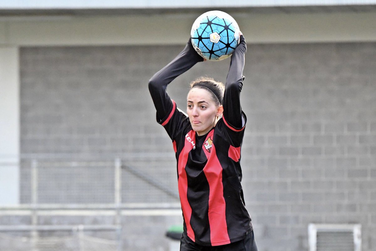 ReusFem's tweet photo. Imatges del Reus B - Tarraco d’aquesta tarda a Cambrils:

📷>> https://t.co/Cfk9ggGKJ1

#cfreusfem #futfem #futfemcat #cfreus https://t.co/aWNQdaSTTI