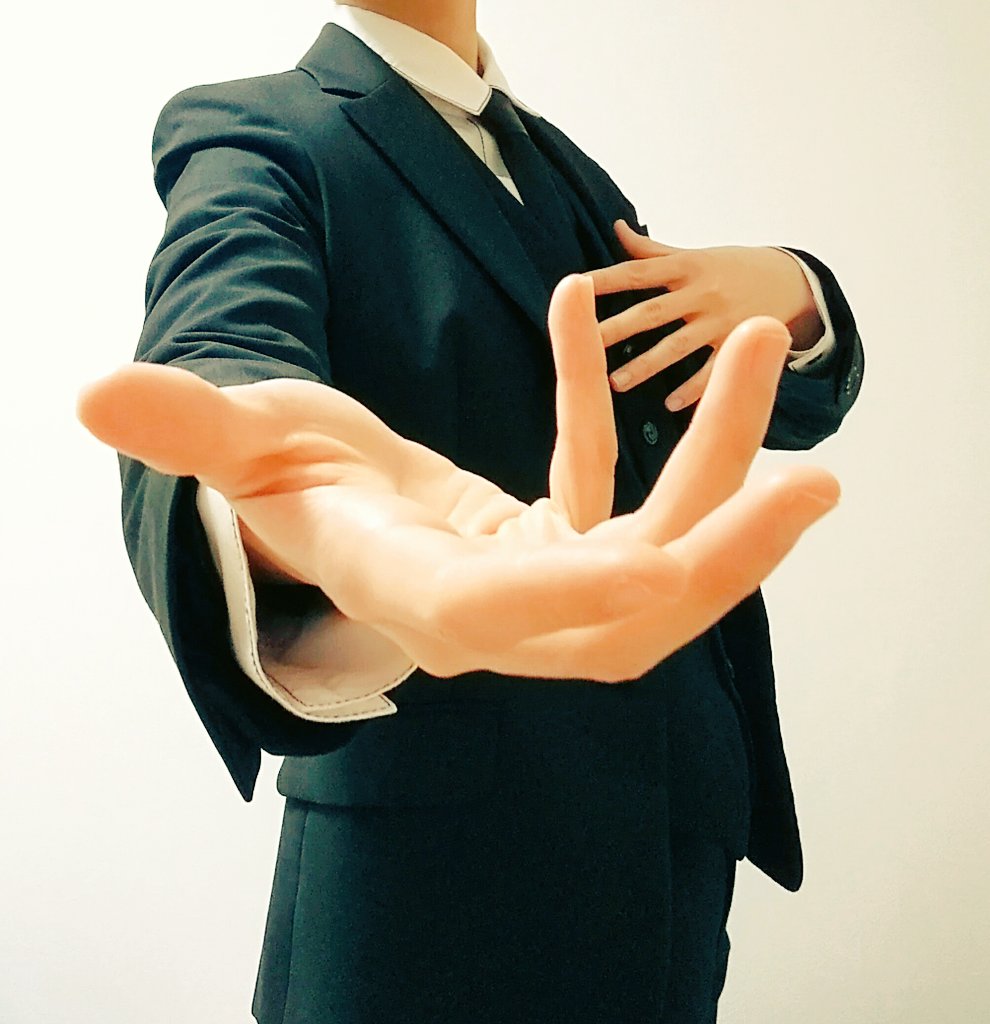 Barba ばぁば わしって手を差し伸べるの好きねー 1日1スーツチャレンジ T Co Lwhe52uir6 Twitter