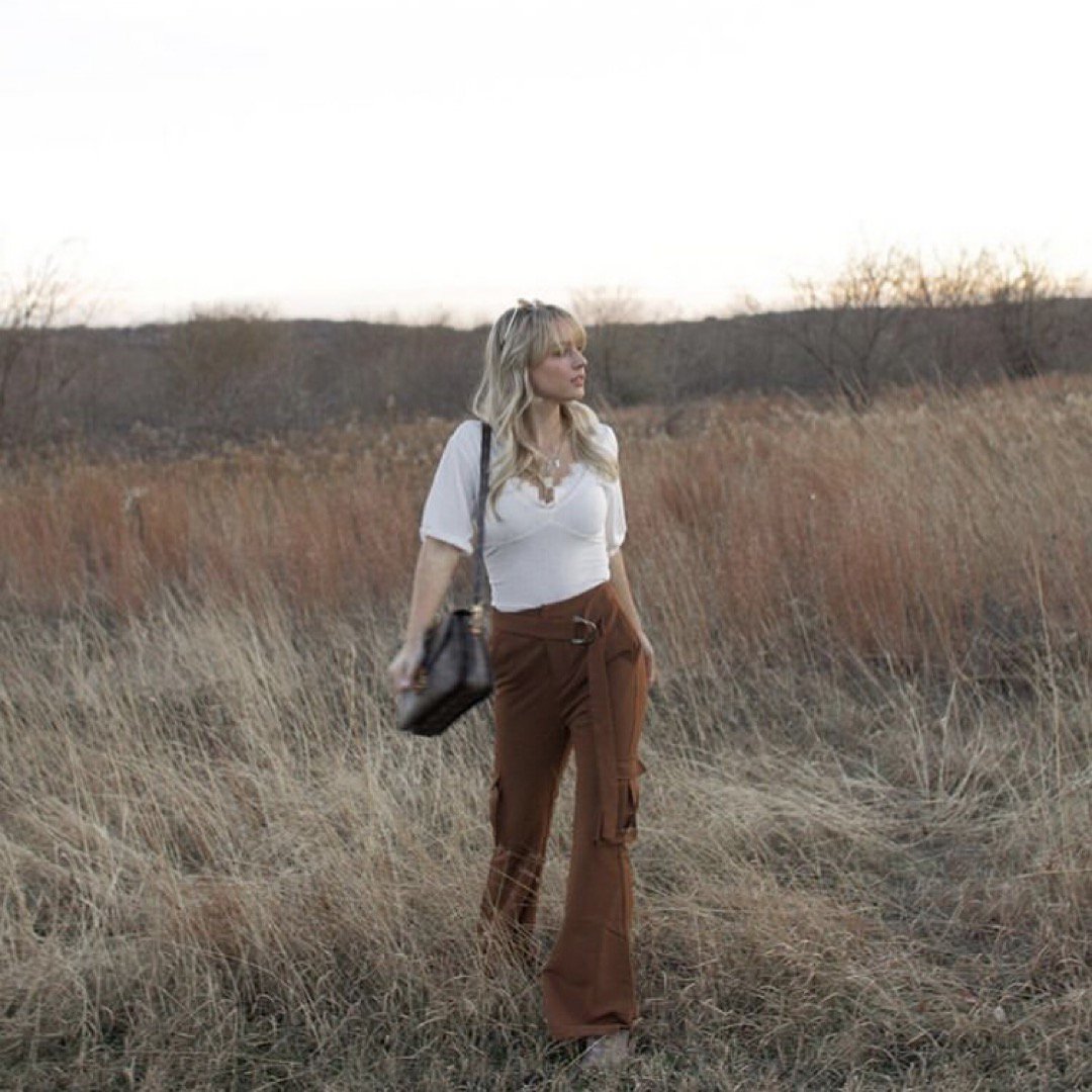 field of dreams 🌾@mebriscoe in our nutcracker trousers and the pearl top #eggieshop