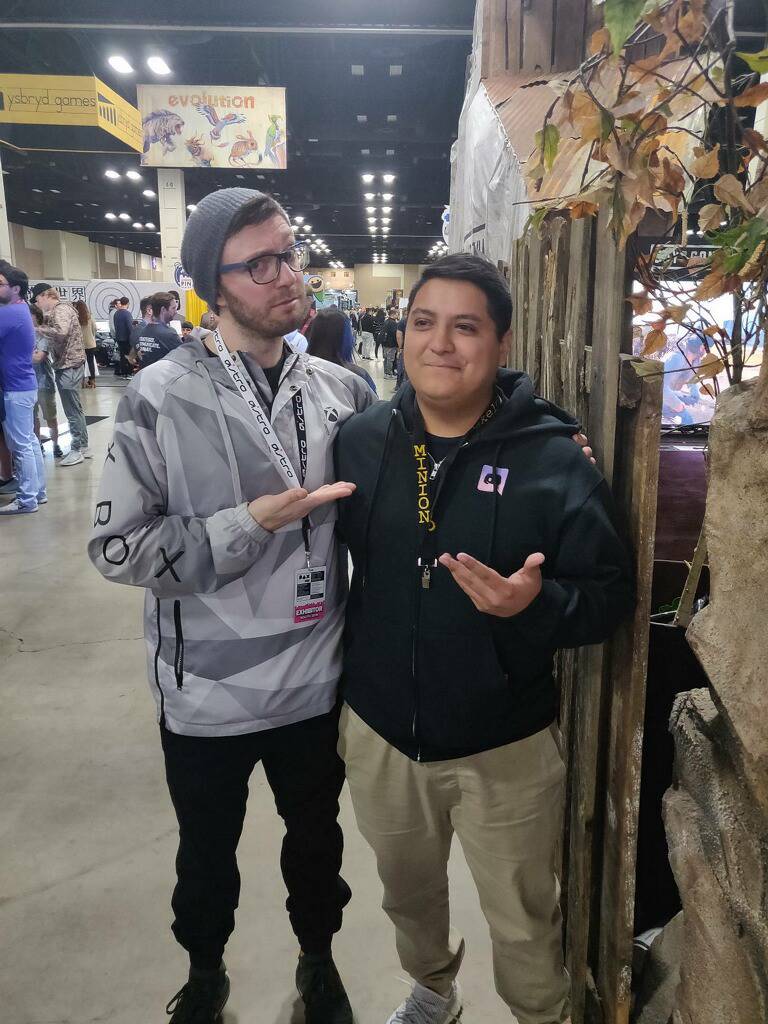 SmurfGeneral's tweet photo. Got to meet the legend himself! @ChrisCovent thanks for stopping to talk for a bit and take a few photos #PAXSouth2019 was sick👌🏽 https://t.co/dxeBfVy2IM