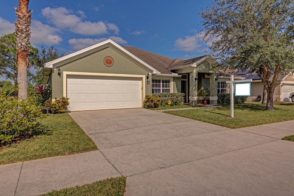 biz360tours's tweet photo. 2203 Merlin Drive Melbourne Real Estate Photographer https://t.co/uoj3LVJxN2 https://t.co/oyy2L4oLVV