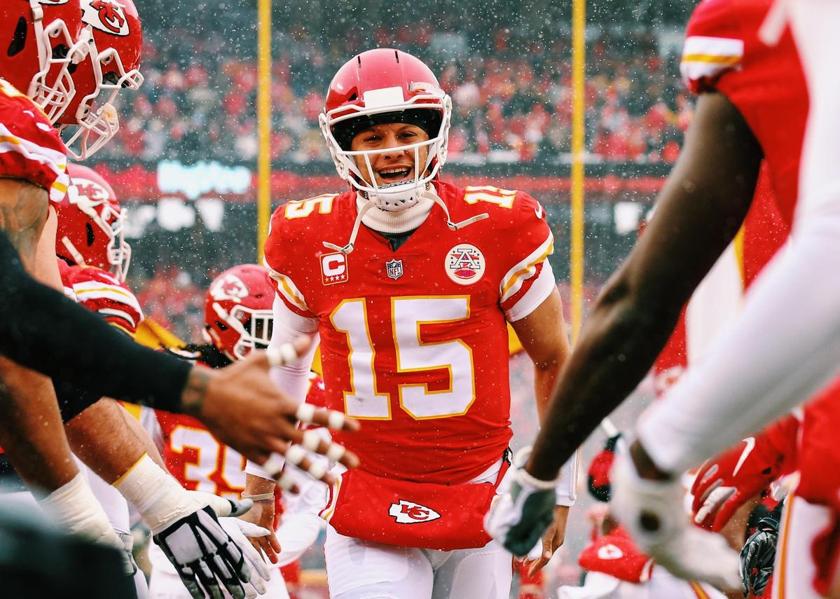 Patrick Mahomes’ magical first season as a starter:

—50 TD (No. 1)
—82 QBR (No. 1)
—5,097 yards (No. 2)
—Chiefs 35.3 PPG (No. 1)
—MVP front-runner

He'll be back.