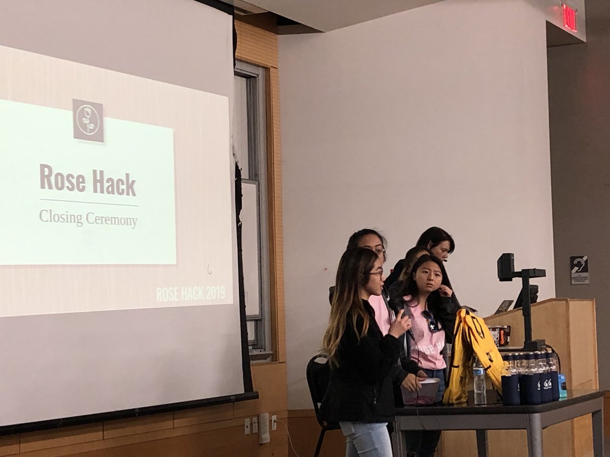MLHacks's tweet photo. Closing ceremony is on its way at @rosehack_ucr! #RoseHack2019 https://t.co/fKh4lDWTe8