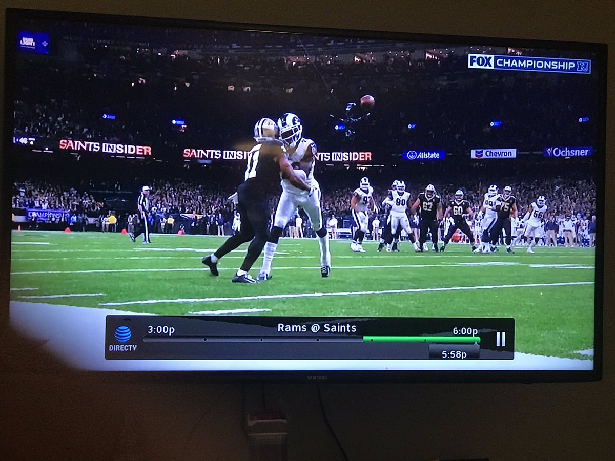 No PI here. Just look away. #NFCChampionshipGame the refs just handed the game to LA on this play! They should all be fired. A disgrace to this great game. #firetherefs