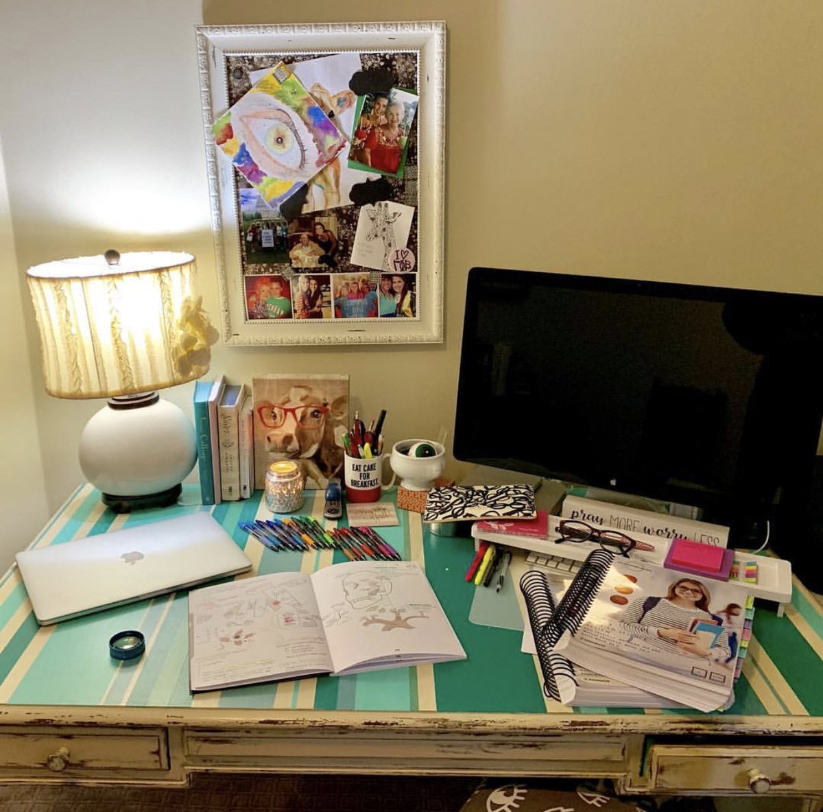 KMKOptometry's tweet image. #optometrystudents all across the nation crushing the 🔑 concepts. Getting ready #dominate 👁 Part 1! #optometrystudentsrock 😎 #kmkoptometry #kmkcampusconnectlive