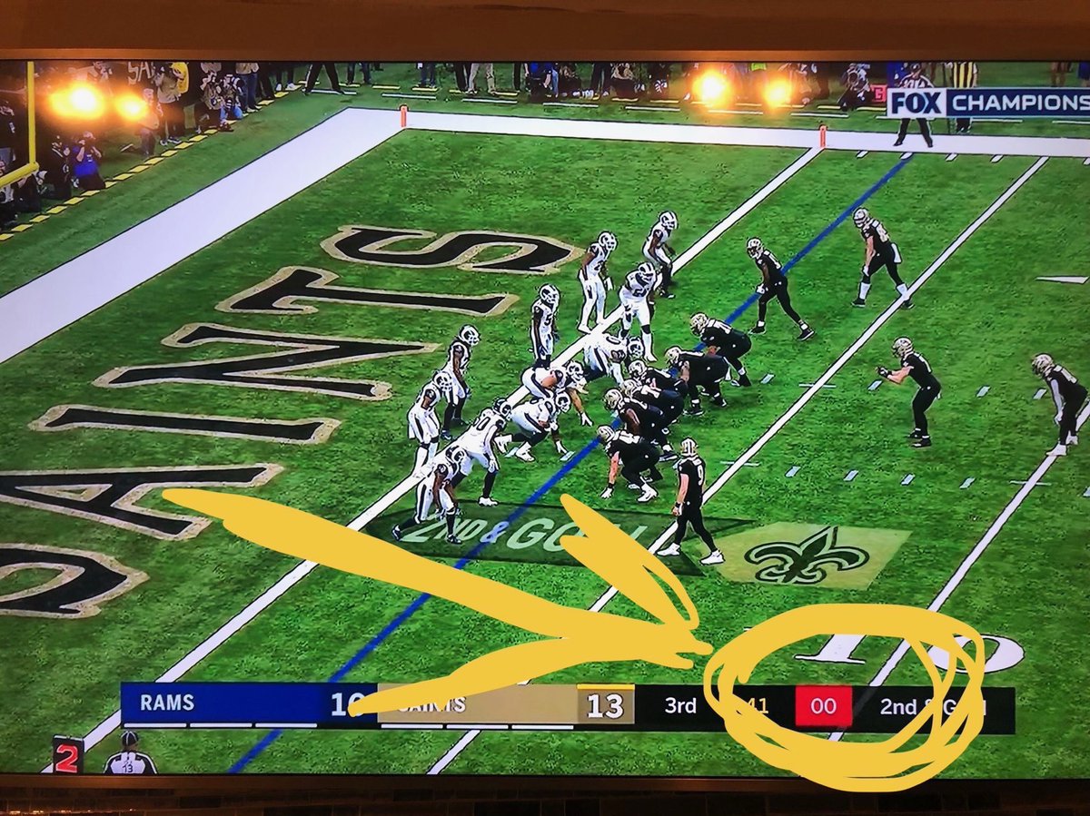 z_3za's tweet photo. tHe SaInTs WeRe RoBbEd, ThE rAmS gOt AlL tHe CaLlS, NfL iS rIgGeD https://t.co/FrgWFyKshL
