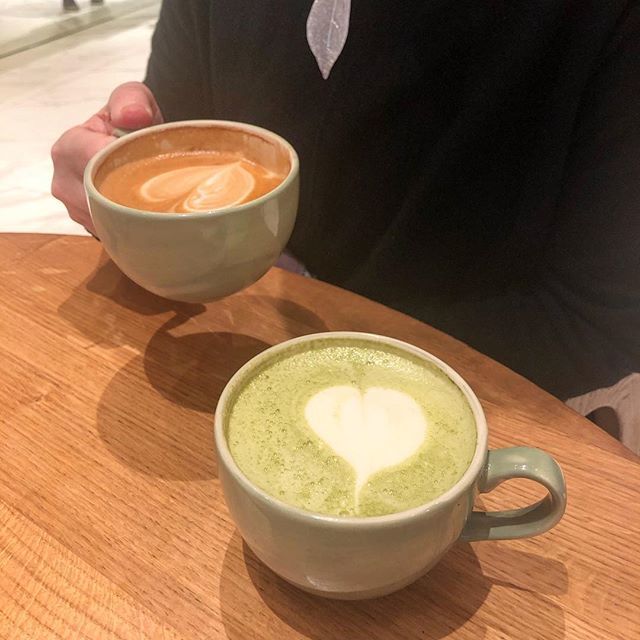 dairyfreedaisy's tweet photo. A delicious #dairyfree matcha latte @soboro_bakery in Cambridge. Hoping to go back there again this weekend with @edwardandcoco 💚 🍵 https://t.co/e4bVq5xJ3D https://t.co/QsY30QH8LB