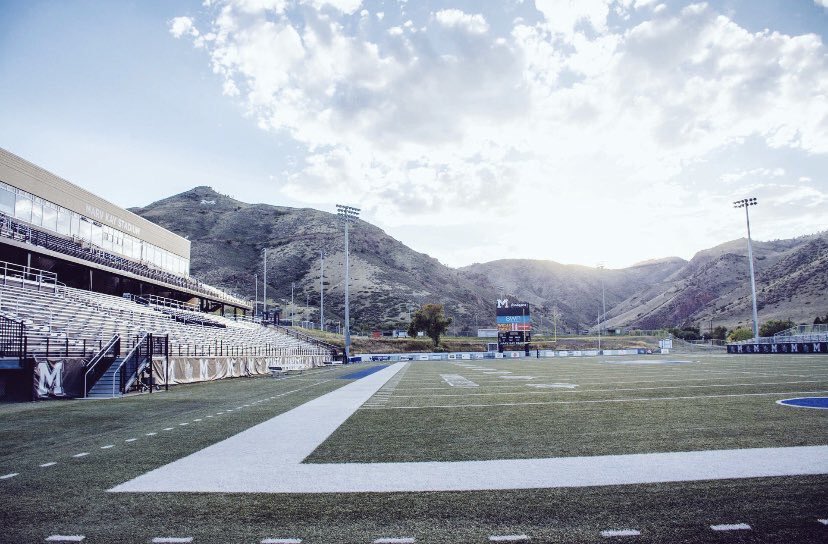 Jalen21_t's tweet photo. I am extremely happy to announce that I will be pursuing my dream to become a #helluvaengineer and play college football, at Colorado School of Mines!
⚒#ORED19GERS⚒@MinesFootball https://t.co/jRtquI1wOf