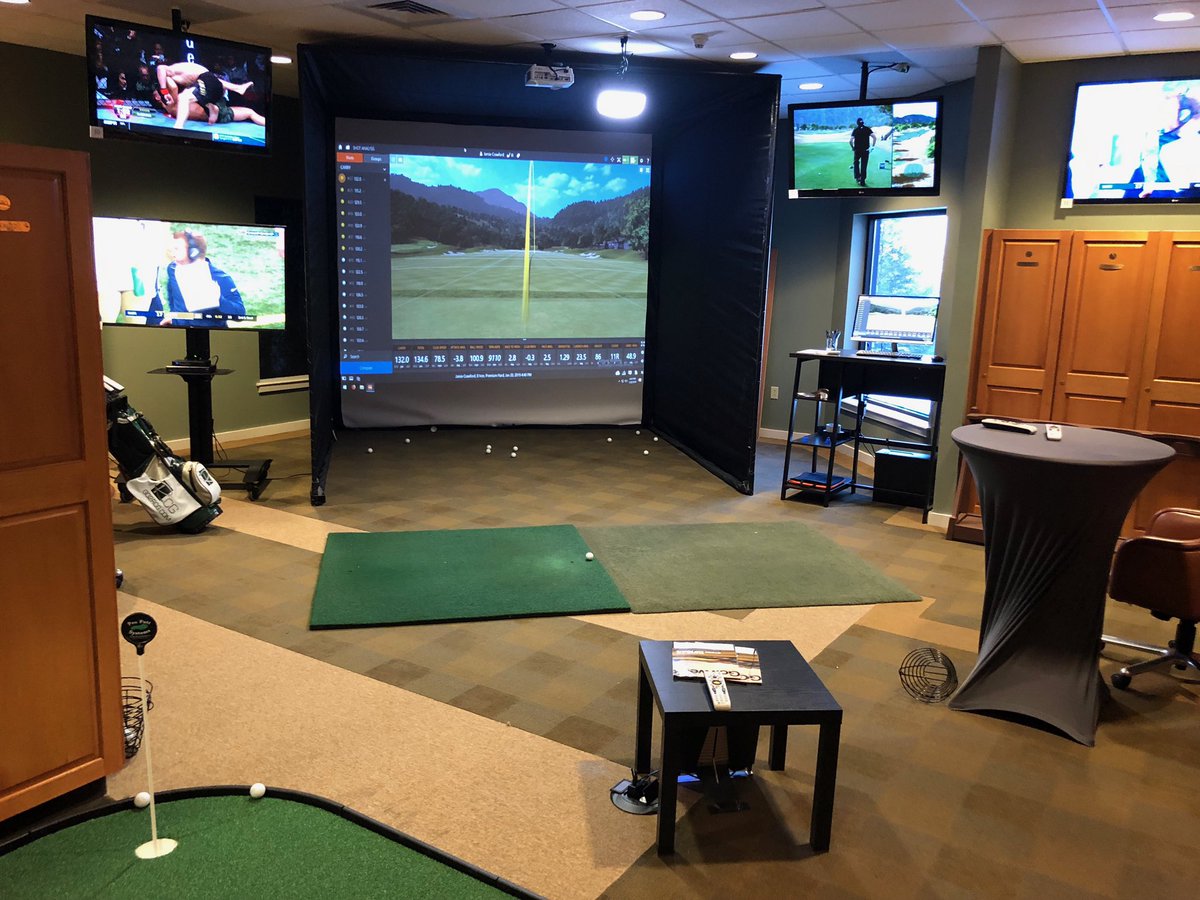 Successful opening weekend for the Trackman simulator! #MidwestWinters #GolfWeather #CrowValley