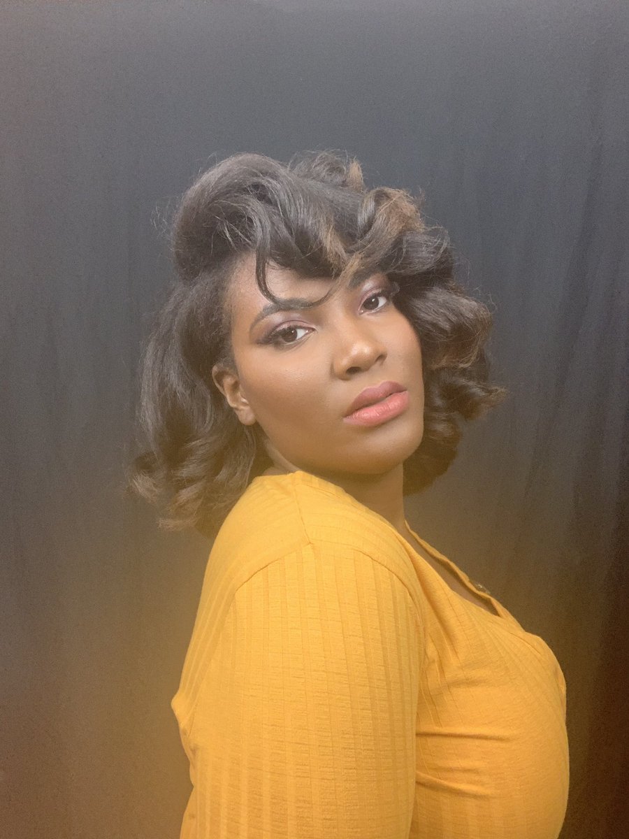 _RosaOsa's tweet photo. Hey Twitter... it’s been awhile. 
#NaturalHairTwitter #naturalhairdaily #naturalhair #naturallyshesdope https://t.co/7fQR8bL9qm