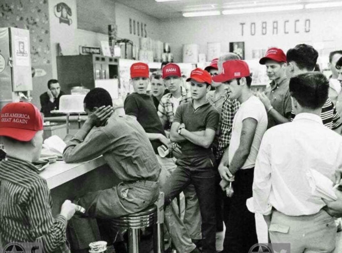 jessy_genie's tweet image. #MAGAyouth #TrumpIsARacist #truthout #NathanPhilips