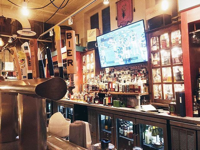 Sunday’s are for football... and our full service bar! Come stop in for a drink and a bite to eat! bit.ly/2RDXnaP