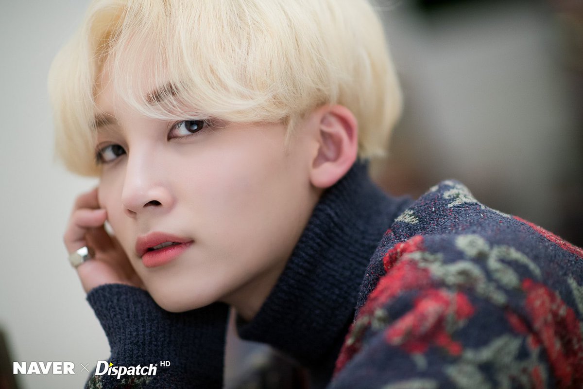 Джонхан севентин. Юн джонхан. Seventeen Jeonghan. Юн джохан севентин. Джонхан севентин 2022.