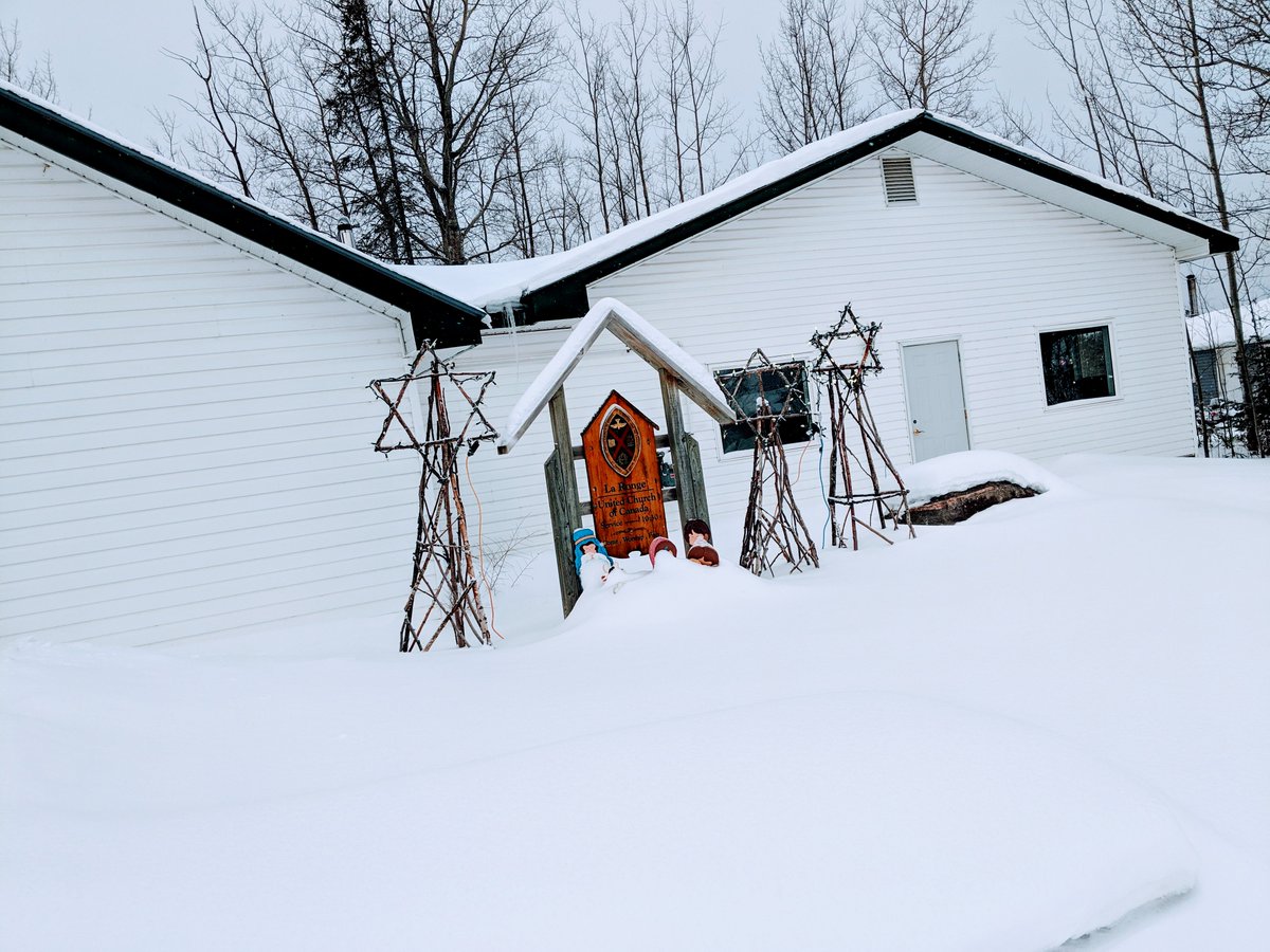 StAndrewsUCCan's tweet image. #StAndrewsUCCan's Principal @p3rlucidus shared a #CollegeSunday with kin, Sisters &amp;amp; Brothers at La Ronge United Church today!