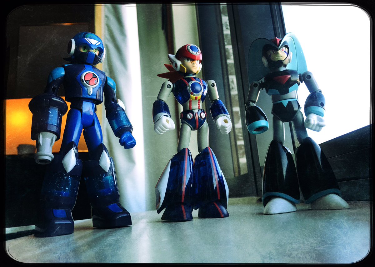 Capt_Ballzonia's tweet photo. Really happy that I found these today while shopping in Savannah, Ga. collectible heaven #MegaManForever https://t.co/li6ZmoQcKW