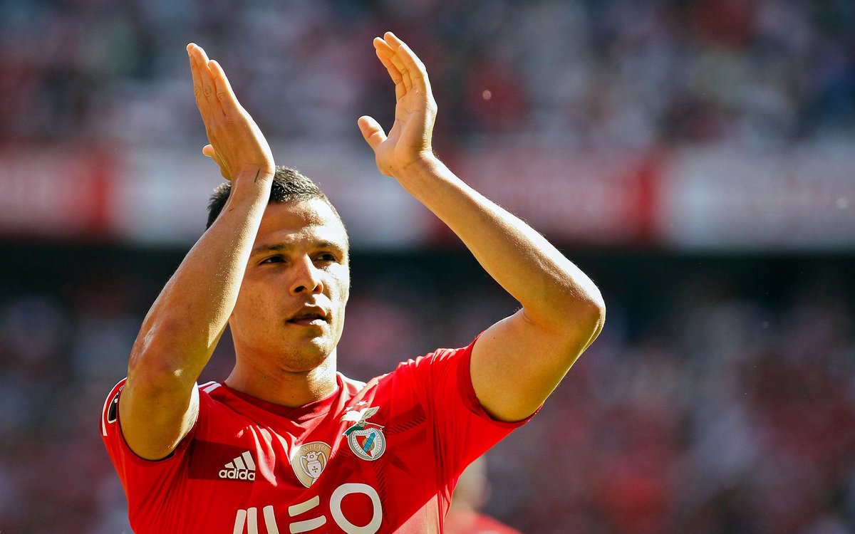 Lima pendura as botas aos 35 anos.