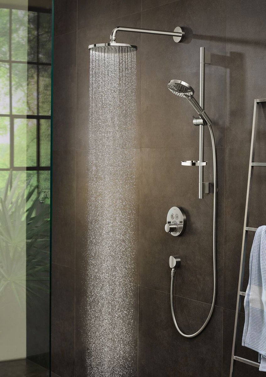 KBIS's tweet photo. Cocooning the body in the ultimate shower experience. @hansgroheusa will unveil the new PowderRain™ SPRAY at #KBIS2019. https://t.co/ucoBEkSoUE https://t.co/4HiThdehGt