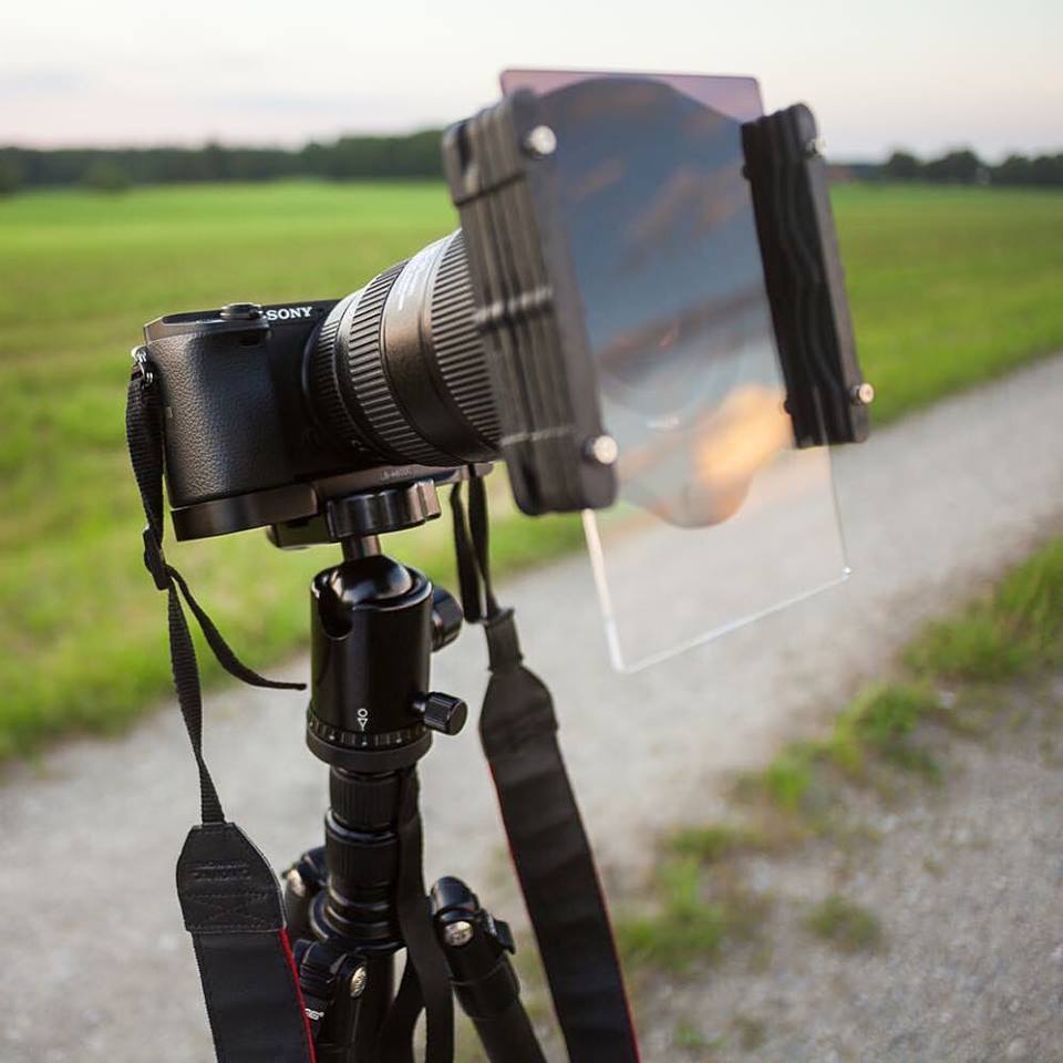 CZomei's tweet photo. The best photography equipment store for you!
https://t.co/emxxsdm3OP
Ping me for more info zomeiofficial@zomei.com
#Zomei #photography #photographer #tripods #monopod #ring_lights #photography_filter #cameralens #camera #flash #outdoorphotography #modelphotography #camerastand https://t.co/bVnZz5PcA5