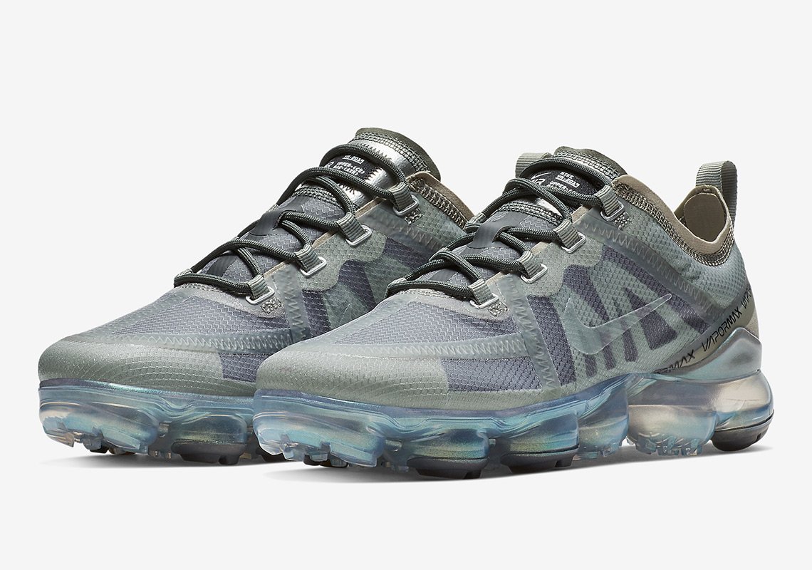 Nike VaporMax 2019 WMNS
Release Date: January 24th, 2019
$190
Color: Mineral Spruce/Metallic Silver-Spruce Fog-Pure Platinum
Style Code: AT6817-300
&gt;&gt; bit.ly/yeezyfan
